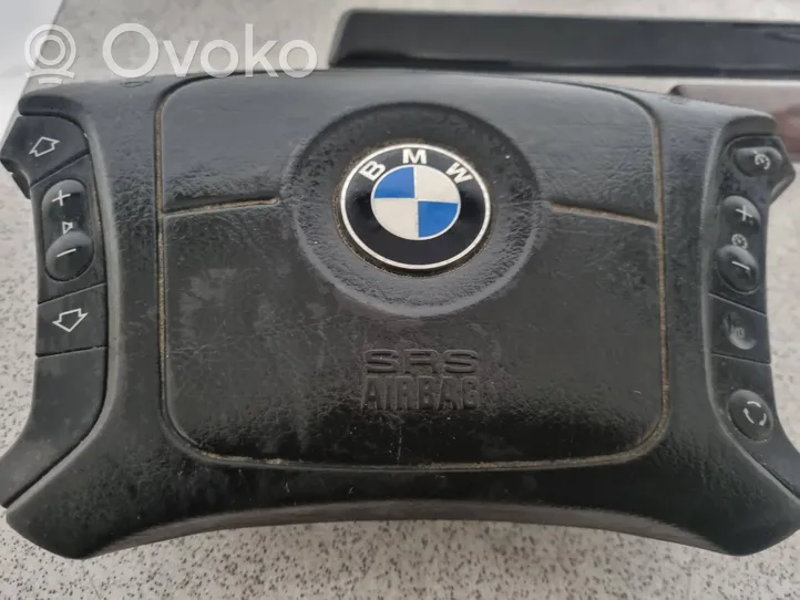 BMW 5 E39 Steering wheel airbag 33109599804B