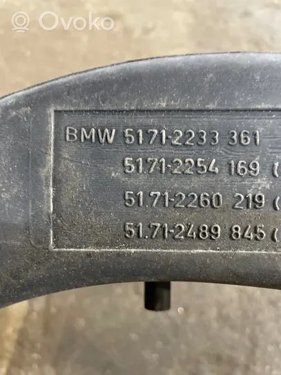 BMW 3 E36 Etupuskurin kulmaosan verhoilu 51712233361