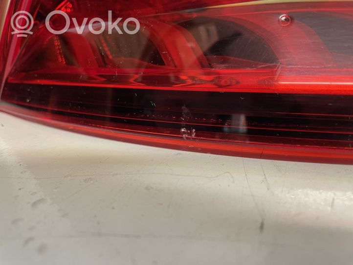 Audi Q8 Takavalot 4M8945069