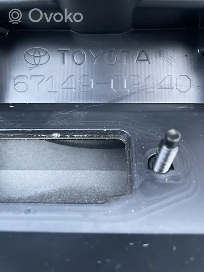 Toyota Corolla E210 E21 Takaluukun/tavaratilan kansi 6714902140