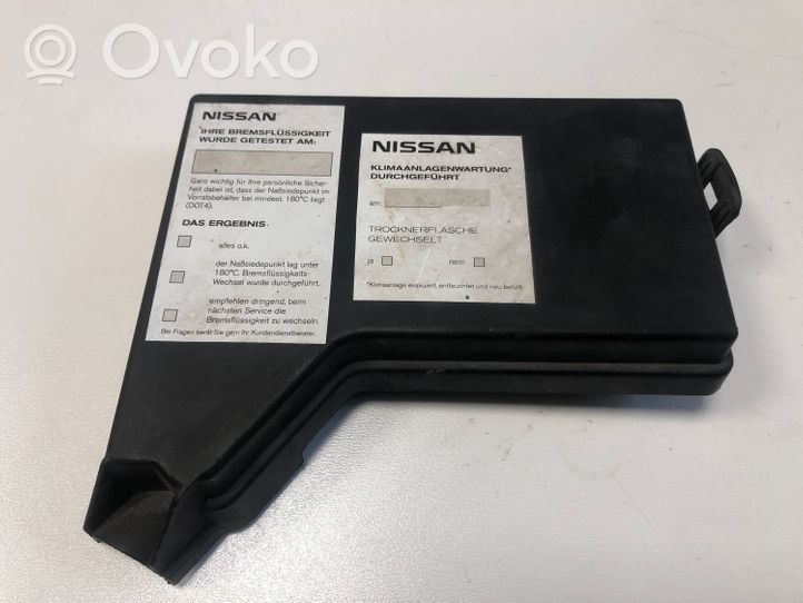Nissan Qashqai Coperchio scatola dei fusibili 24382JD00B