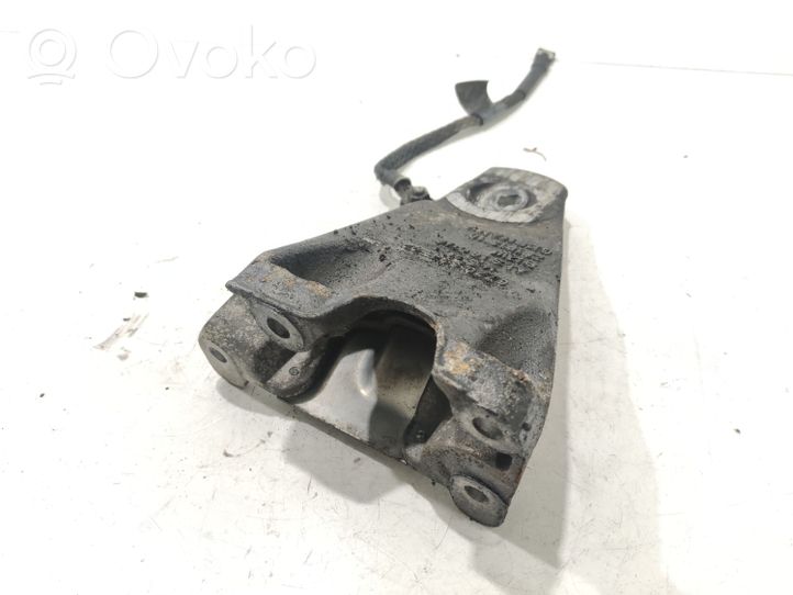 BMW 5 E60 E61 Support, suspension du moteur 6770634