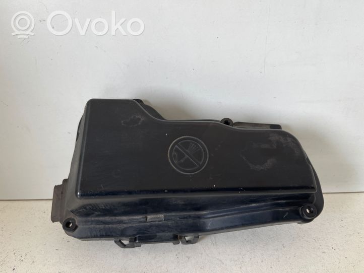 BMW 5 F10 F11 Couvercle de boîte à fusibles 7555155