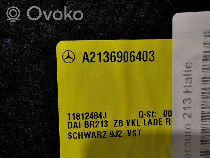 Mercedes-Benz E W213 Tavaratilan/takakontin alempi sivuverhoilu A2136906403