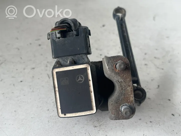 Mercedes-Benz CLS C219 Air suspension front height level sensor A0105427717