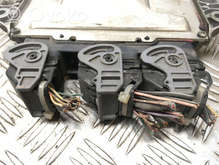 Renault Megane II Sterownik / Moduł ECU 215840297A