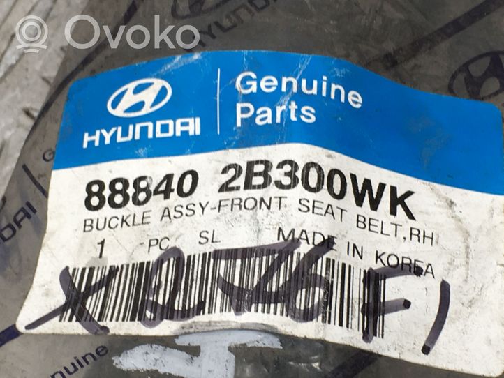 Hyundai Santa Fe Klamra przedniego pasa bezpieczeństwa 888402B300