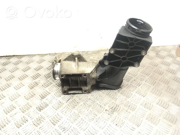 Mercedes-Benz Vito Viano W639 Valvola di raffreddamento EGR A6461410104