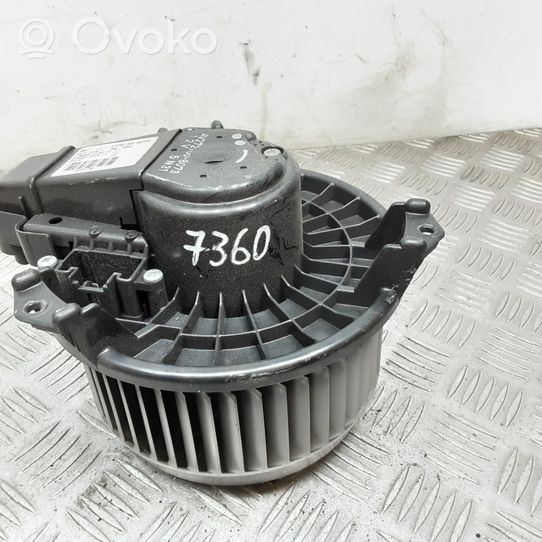 Toyota Avensis T270 Pečiuko ventiliatorius/ putikas AV2727008073