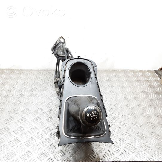 Toyota Avensis T270 Palanca/selector de cambios (interno) 38054AB