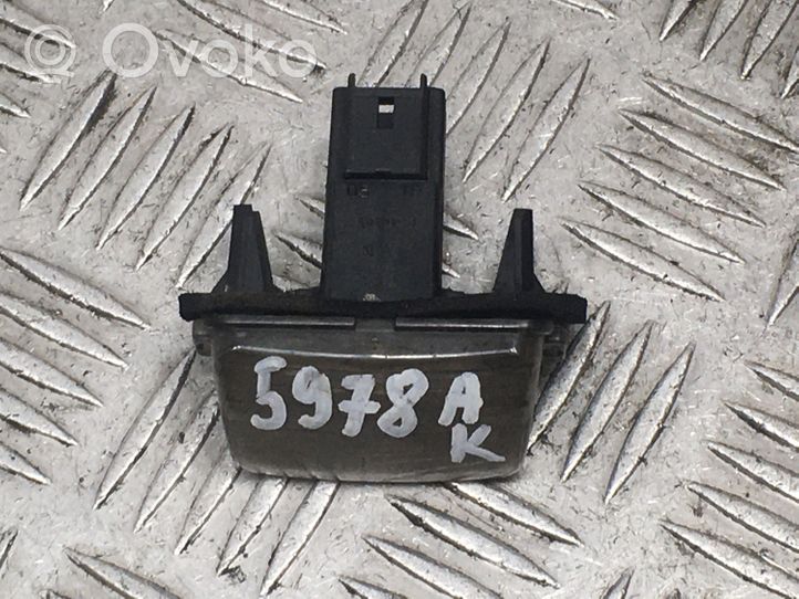 Citroen Berlingo Number plate light E27190