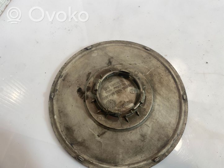 Audi A4 S4 B5 8D R 15 riteņa dekoratīvais disks (-i) 3B0601149