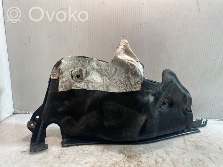 Audi Q7 4L Heat shield in engine bay 4L0819512