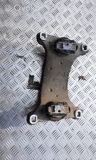 Audi A8 S8 D3 4E Support de boîte de vitesses 4E0399231