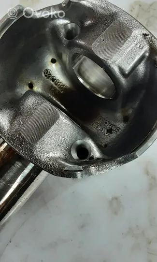 Audi A6 C7 Piston 065DF