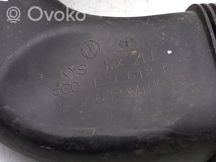 Volkswagen Jetta VI Oro paėmimo kanalo detalė (-ės) 5C0129618C