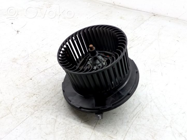 Volkswagen Jetta VI Mazā radiatora ventilators 1K1819015C