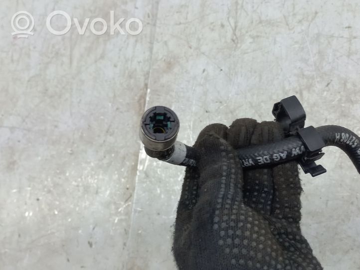 Volkswagen Jetta USA Tuyau d'alimentation conduite de carburant 04E133723FF