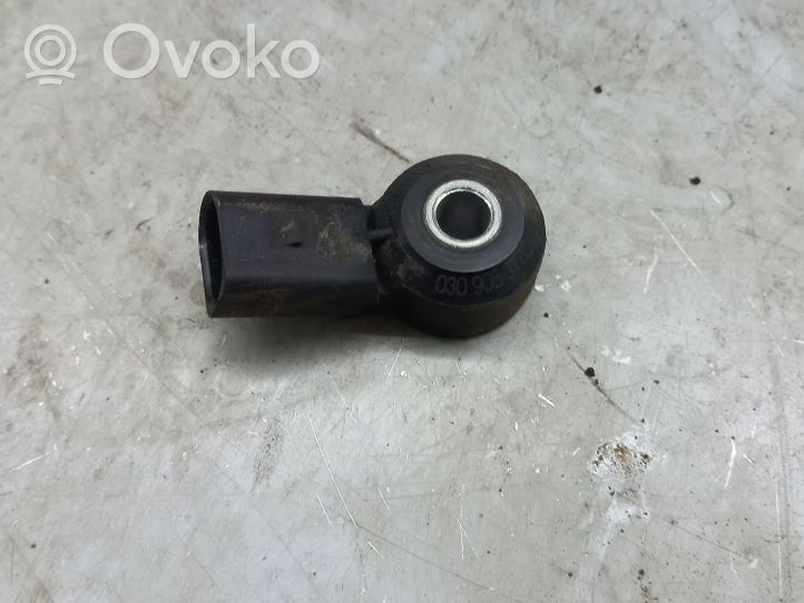 Volkswagen Touareg II Detonation knock sensor 030905377C