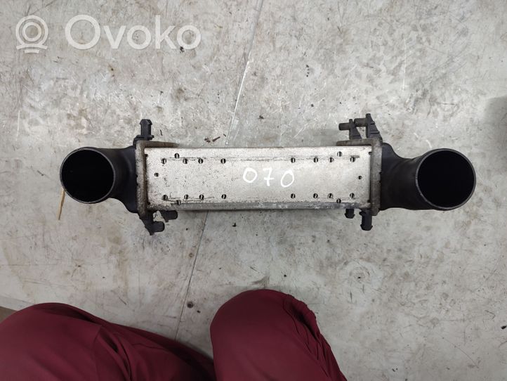 Audi A4 S4 B5 8D Chłodnica powietrza doładowującego / Intercooler 058145805A