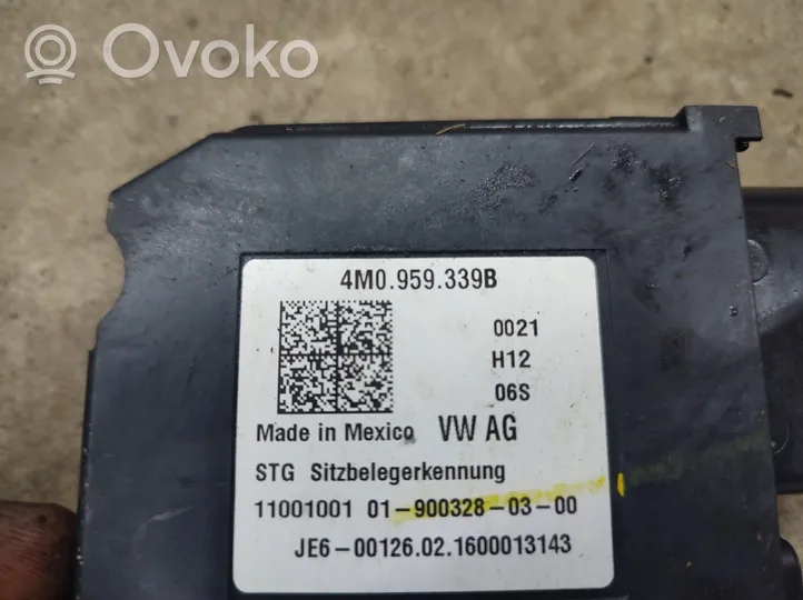 Volkswagen Jetta VI Istuimen säädön moduuli 4M0959339B