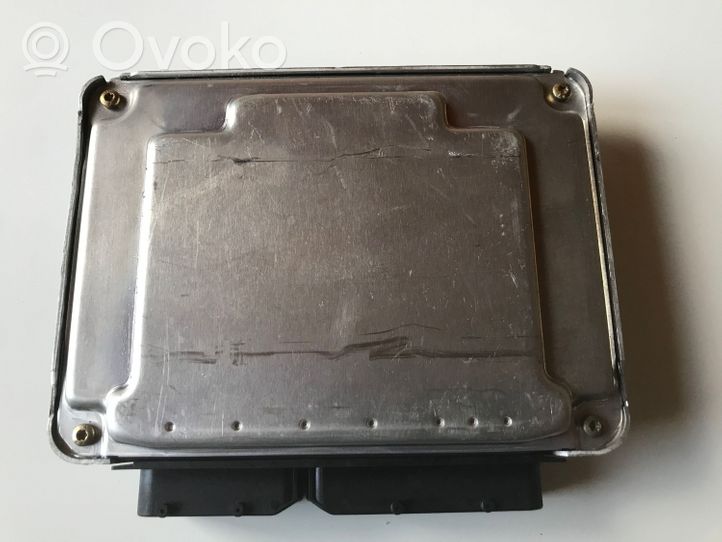 Audi A4 S4 B6 8E 8H Sterownik / Moduł ECU 038906019FP