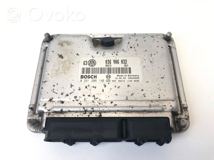 Volkswagen Golf IV Sterownik / Moduł ECU 036906032