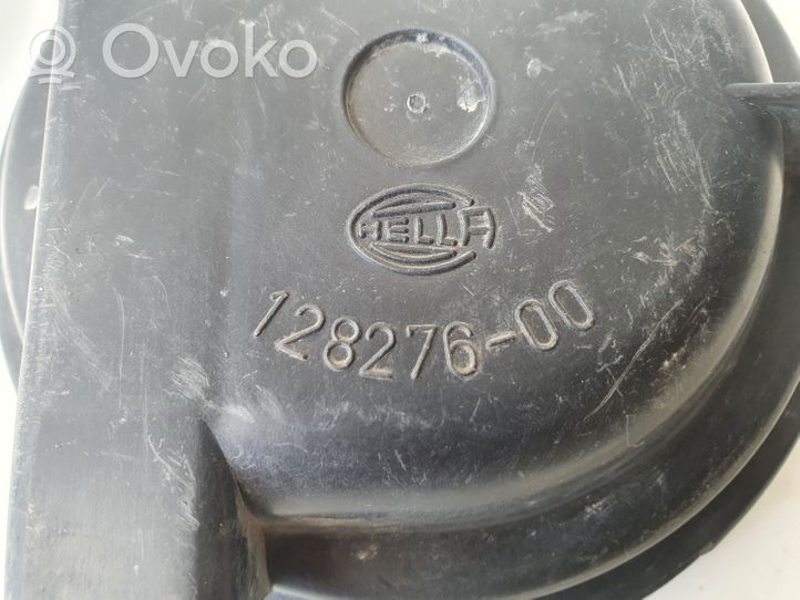 Audi 80 90 S2 B4 Osłona żarówki lampy przedniej 12827600