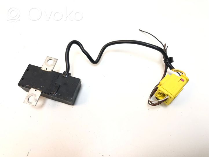 Volkswagen Touareg I Battery relay fuse 7L0915457