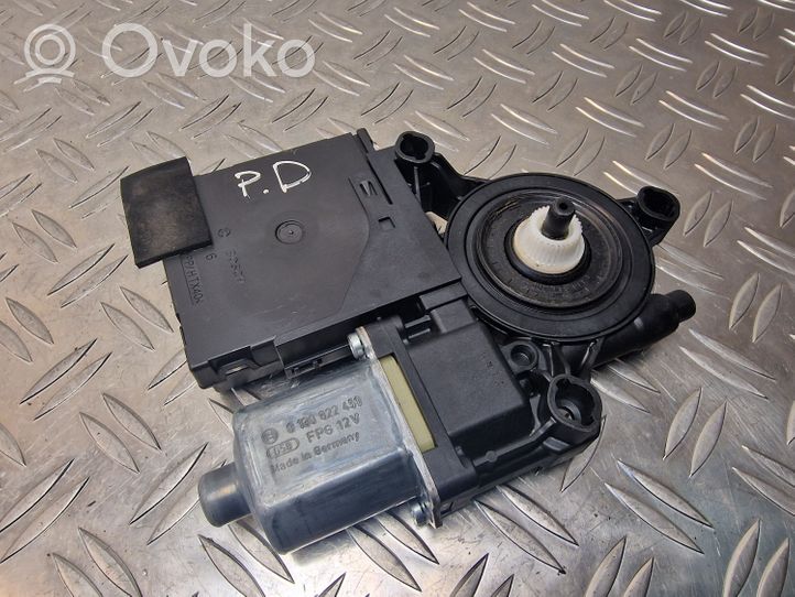 Volkswagen PASSAT B7 Silniczek podnośnika szyby drzwi przednich 1K0959793N