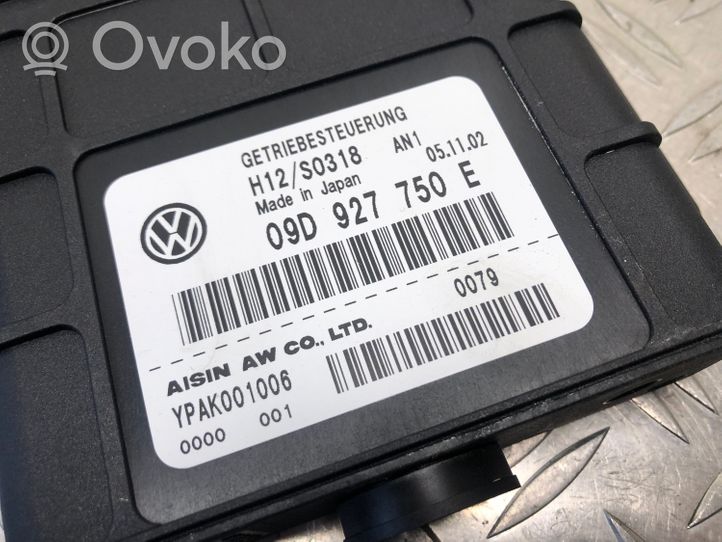 Volkswagen Touareg I Gearbox control unit/module 09D927750E