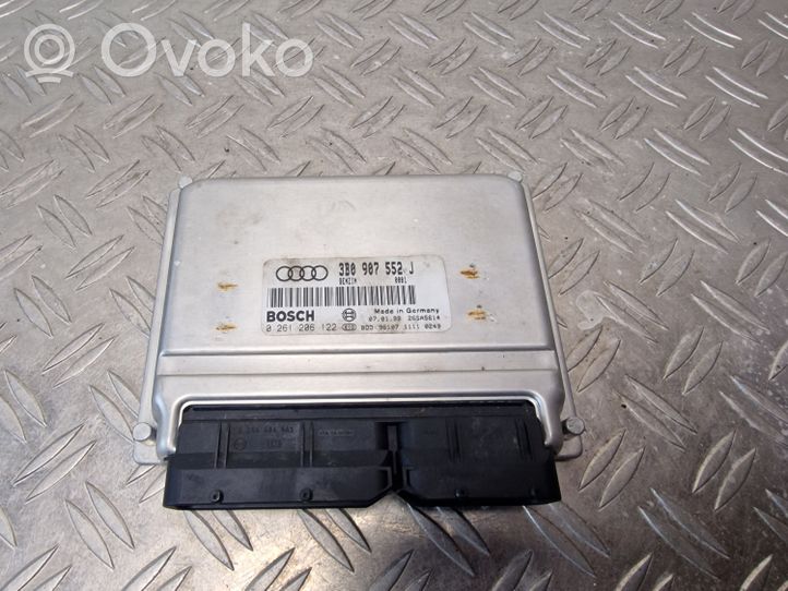 Audi A4 S4 B5 8D Variklio valdymo blokas 3B0907552J