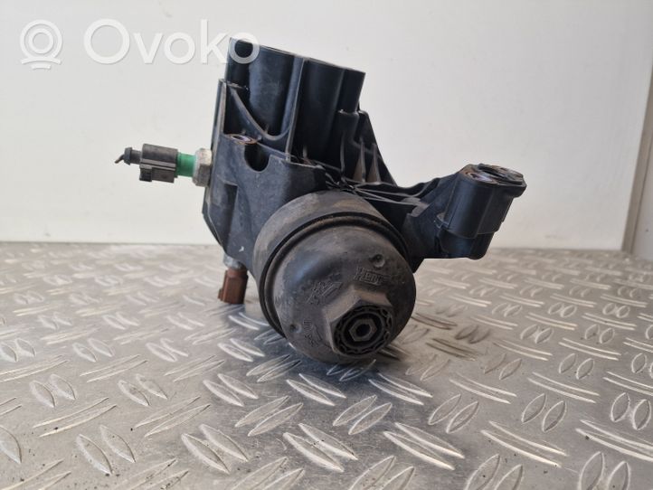 Volkswagen PASSAT B8 Supporto di montaggio del filtro dell’olio 03N117021