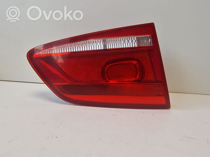 Volkswagen PASSAT B7 Luces portón trasero/de freno 3AF945093K