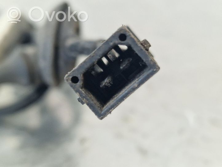 Audi A4 S4 B5 8D Czujnik prędkości obrotowej koła ABS 8D0927803