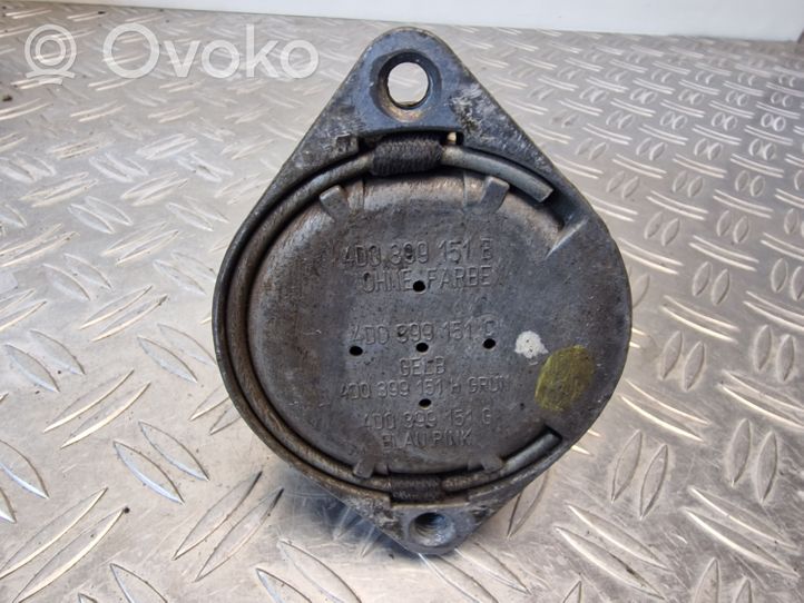 Audi A8 S8 D2 4D Supporto della scatola del cambio 4D0399151B