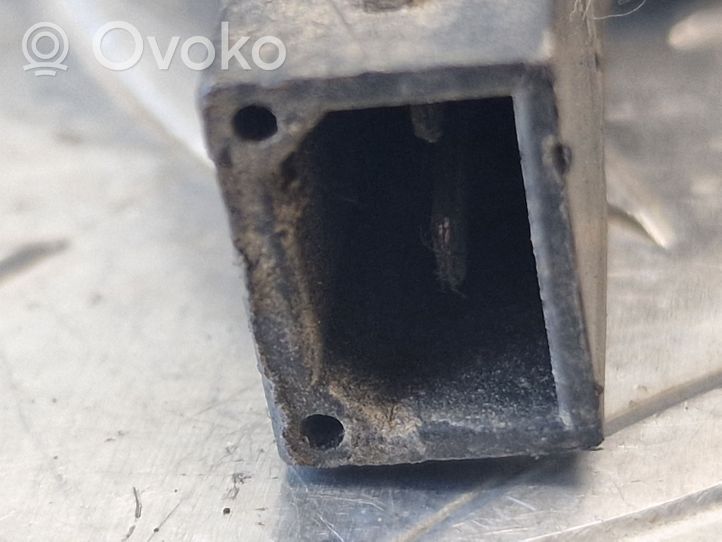 Audi A4 S4 B5 8D Czujnik prędkości obrotowej koła ABS 8D0927803