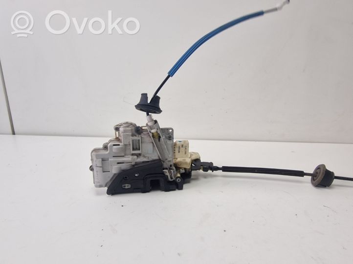 Audi A8 S8 D3 4E Etuoven lukko 4E4839015