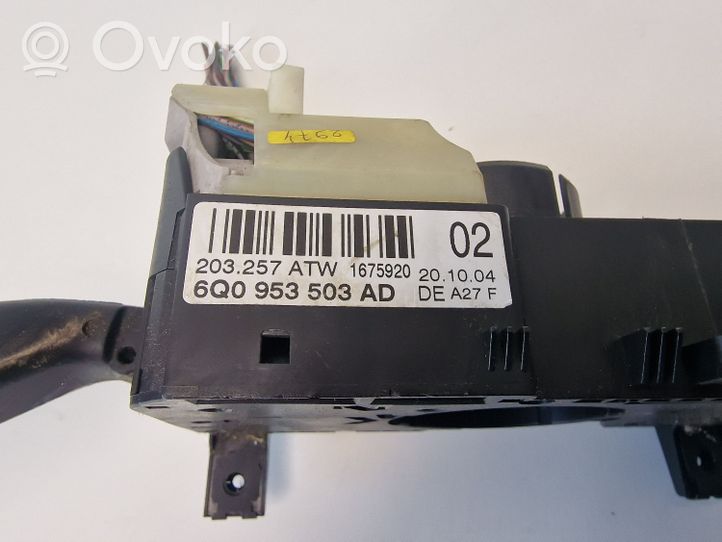 Volkswagen Polo Interruptor/palanca de limpiador de luz de giro 6Q0953503AD