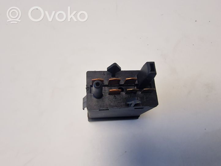 Volkswagen New Beetle Windscreen/window heater switch 1C0959621