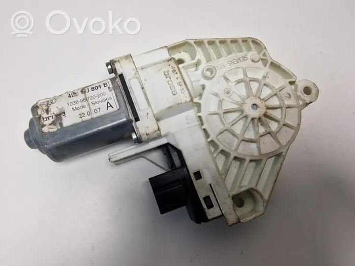 Audi Q7 4L Silniczek podnoszenia szyby drzwi tylnych 4L0959801B