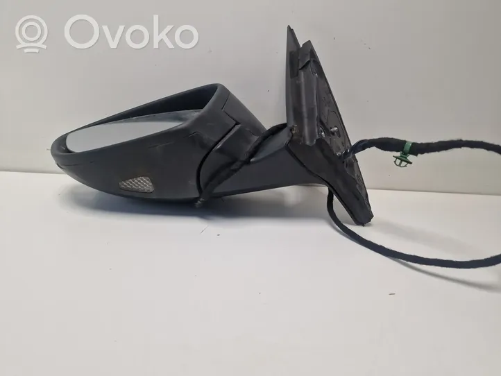 Volkswagen PASSAT B7 Front door electric wing mirror 3C0857933A