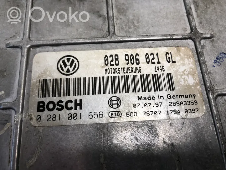 Volkswagen PASSAT B5 Variklio valdymo blokas 028906021GL