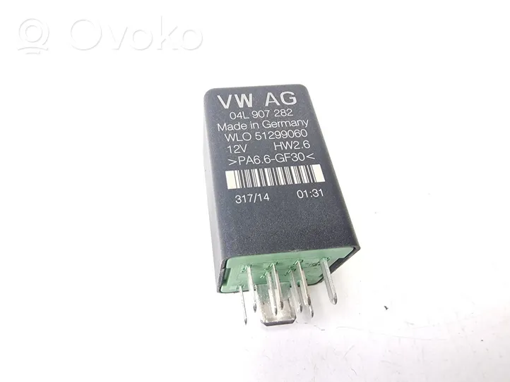 Volkswagen Golf VII Przekaźnik / Modul układu ogrzewania wstępnego 04L907282