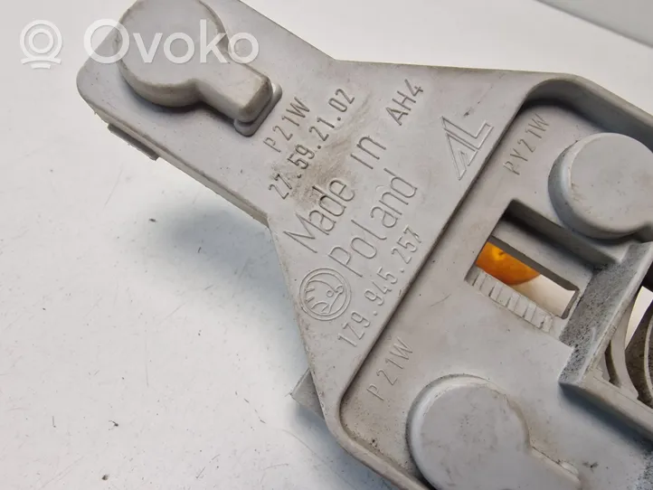 Skoda Octavia Mk2 (1Z) Wkład lampy tylnej 1Z9945257