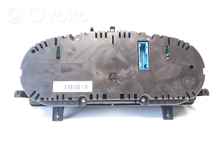 Volkswagen PASSAT B7 Speedometer (instrument cluster) 3AA920870H