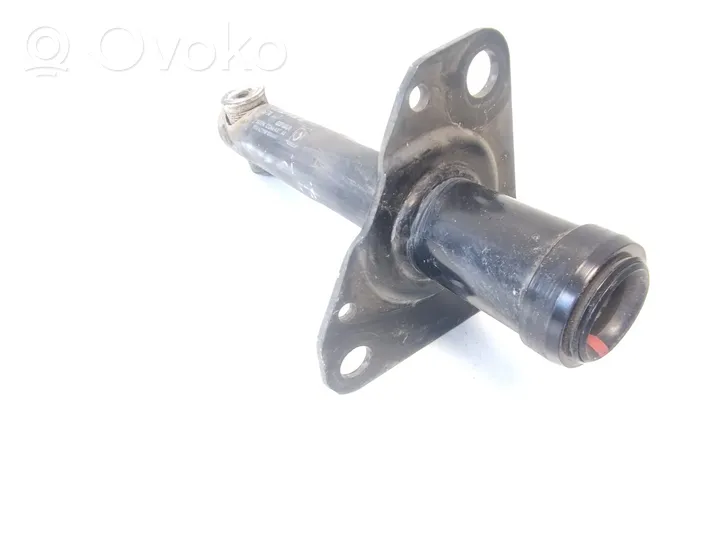 Audi A4 S4 B5 8D Support de montage de pare-chocs avant 8D0807733A