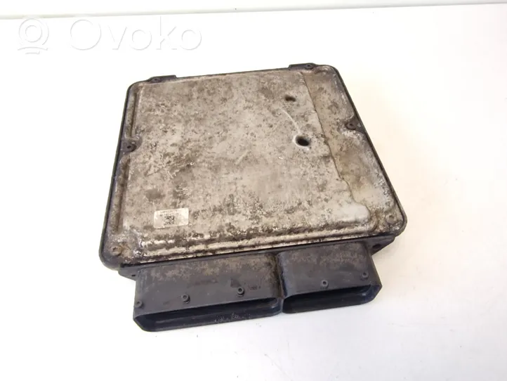 Volkswagen PASSAT CC Calculateur moteur ECU 03L907309