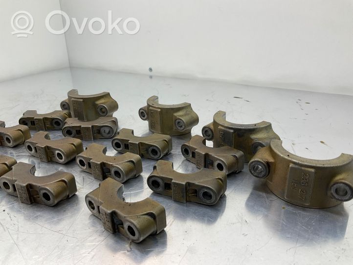 BMW 7 F01 F02 F03 F04 Camshaft holder bracket 