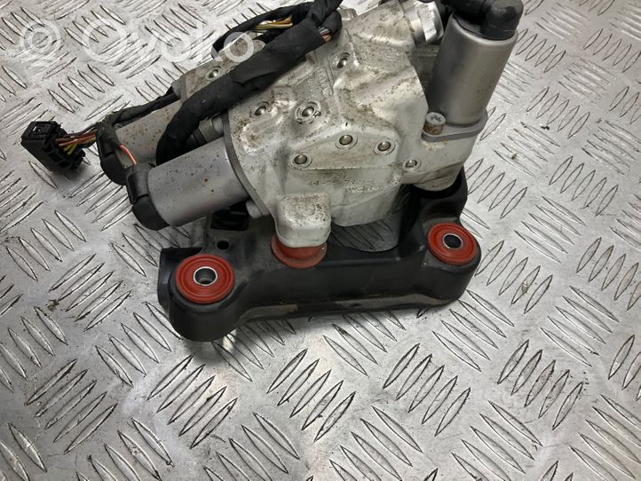 BMW 7 F01 F02 F03 F04 Compressore sospensioni pneumatiche 6775258